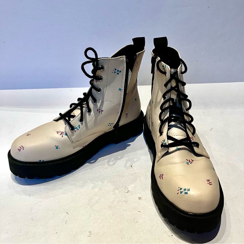 Zara Women's Ankle Boots Lace Up w/ side zip Ivory w/ pink, blue floral Size 38